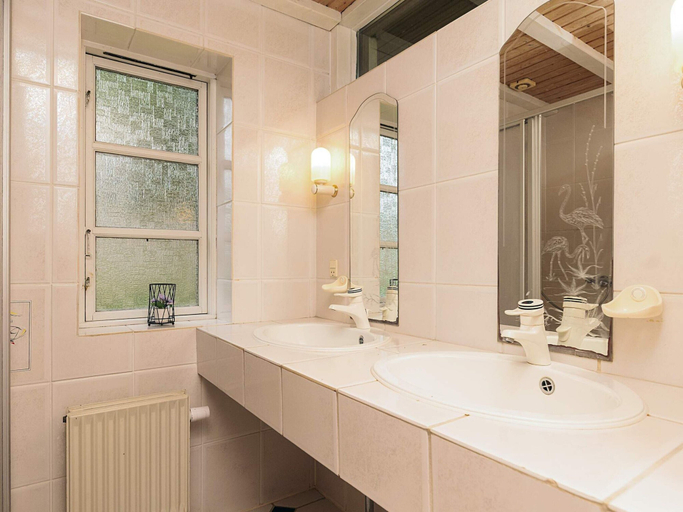 Bathroom 3, Holiday Home in Væggerløse, Guldborgsund