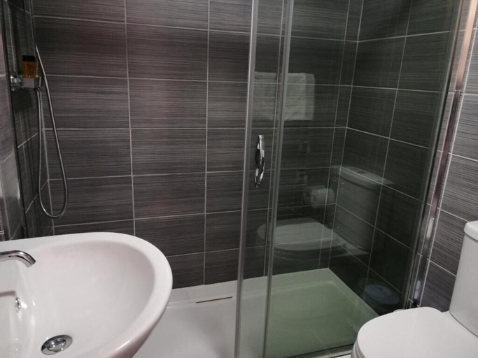 Bathroom 4, The Gillygate, York