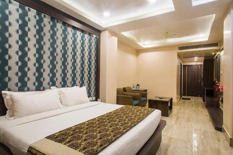 Others 5, Madhuvan Palace, Varanasi