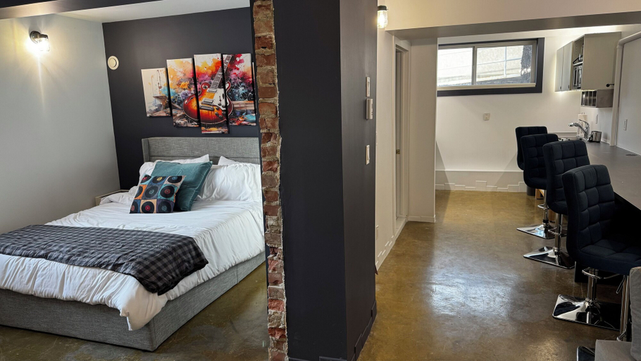 Others 4, Main Street Hotel, Division No. 3