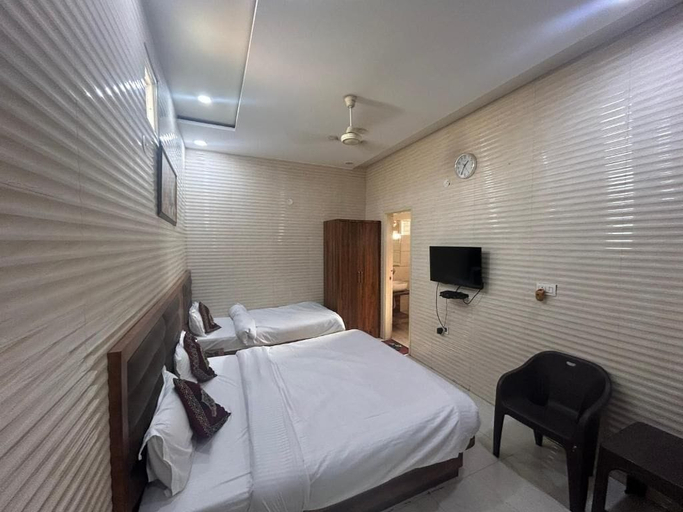 Bedroom 3, jasneet home stay, Amritsar