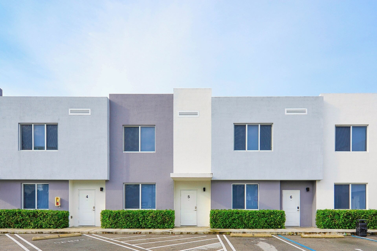Exterior & Views 4, Prime Townhouses Near Design District, Miami-Dade