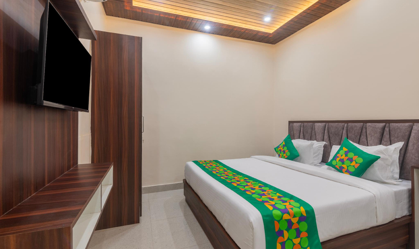 Bedroom 3, Treebo Golden Kashi, Varanasi