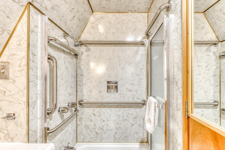 Bathroom 3, Chalet Shangri-La, Clackamas