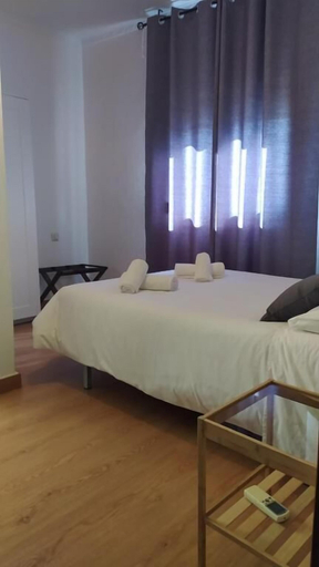 Bedroom 4, Hostal El pinar, Málaga
