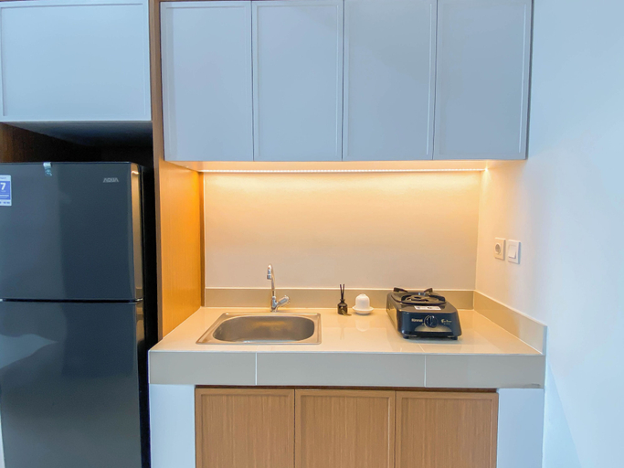 Private kitchen 3, Warm And Homey 1Br Apartment Vasanta Innopark, Cikarang