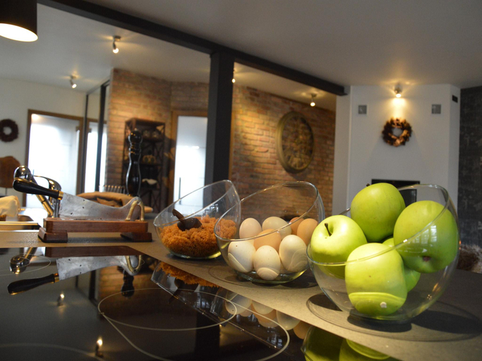 Food & Drinks 5, Apartment in Spa near town center, Liège