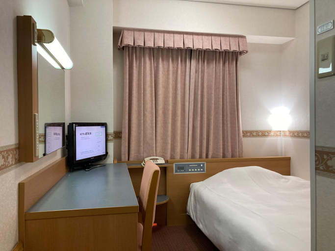 Bedroom 4, Hotel Alpha-One Onomichi, Onomichi