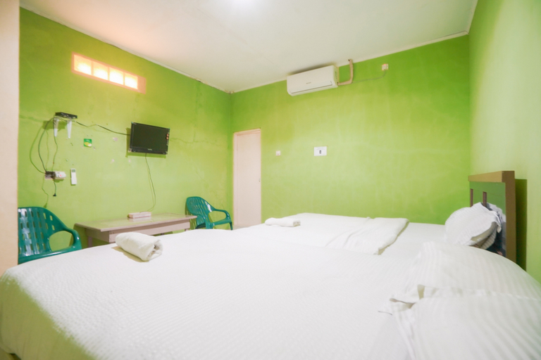 Bedroom 3, Urbanview Hotel Mine Residence Syariah, Padang