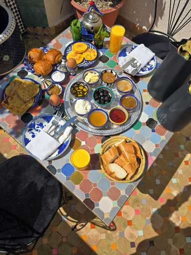 Food & Drinks 5, Riad Sidi, Zouagha-Moulay Yacoub