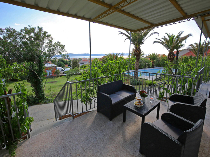 Others 4, Holiday Home in Bibinje near Beach, Bibinje