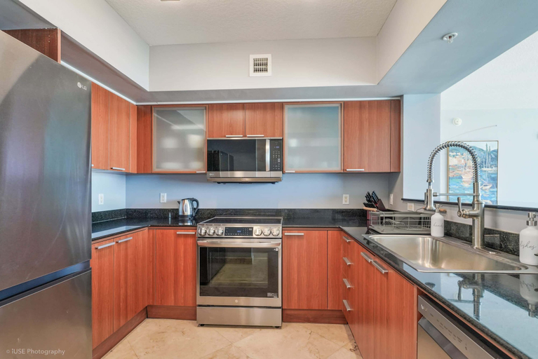 Others 5, A Breathtaking Oceanview - High Rise Luxury Condo, Miami-Dade