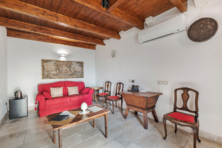 Living room 3, Masseria Antoglia, Brindisi