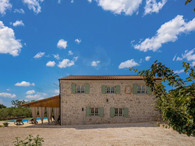 Others 5, Awesome villa in Zadarska županija w/ , Posedarje