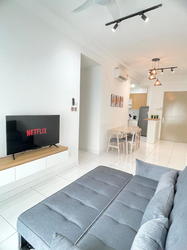 Others 5, 1min to Paradigm Mall 2to 5pax Platino MujiStyle B2407, Johor Bahru