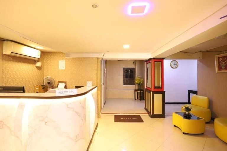 Others 3, hotel lucky palace, Wattana