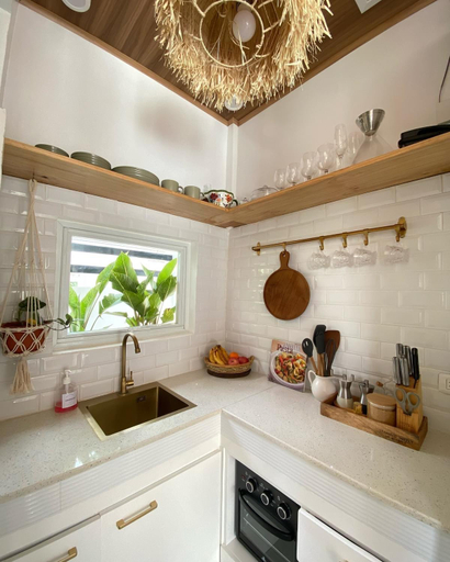 Kitchen 5, The Browns Casita, Carmen
