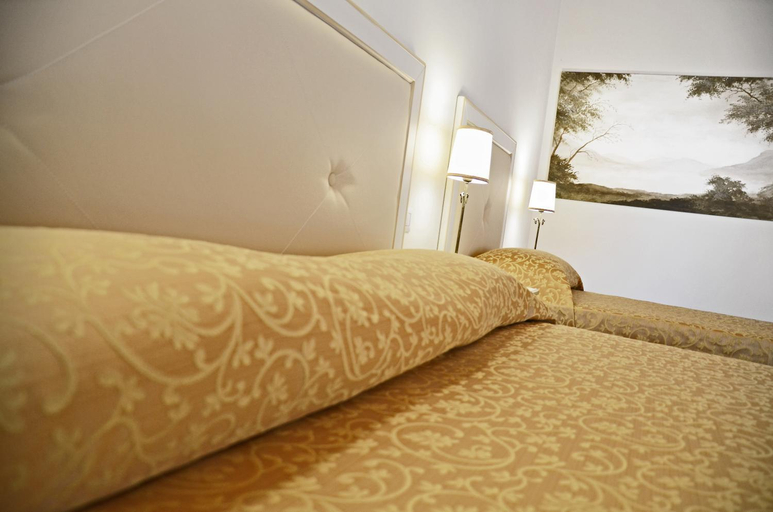 Bedroom 2, Hotel Villa Borghesi, Cremona