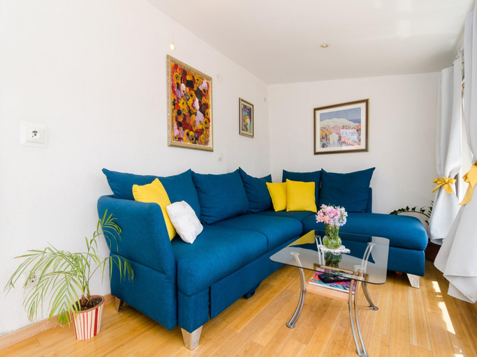 Others 5, Apartment Emma - Two Bedroom Apartment with Balcony and Sea View, Dubrovnik