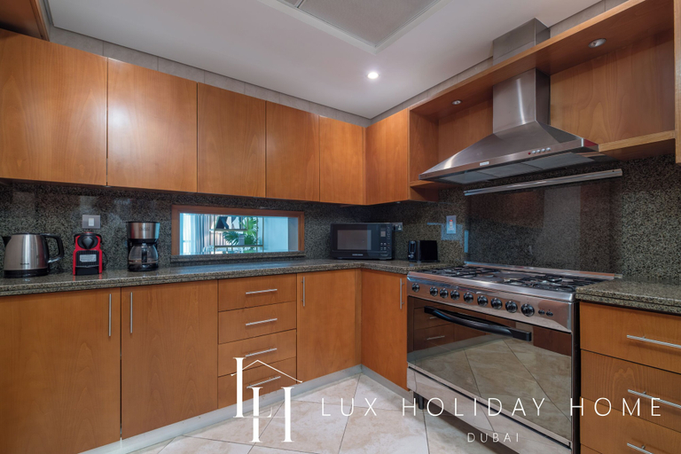 Private kitchen, LUX The Luxury Sunny JBR Beach Views 2, Dubai