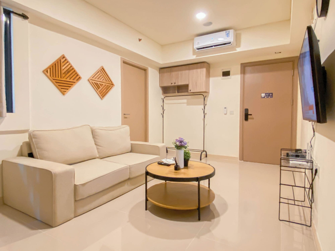 Living room 4, Warm And Cozy 2Br Meikarta Apartment, Cikarang