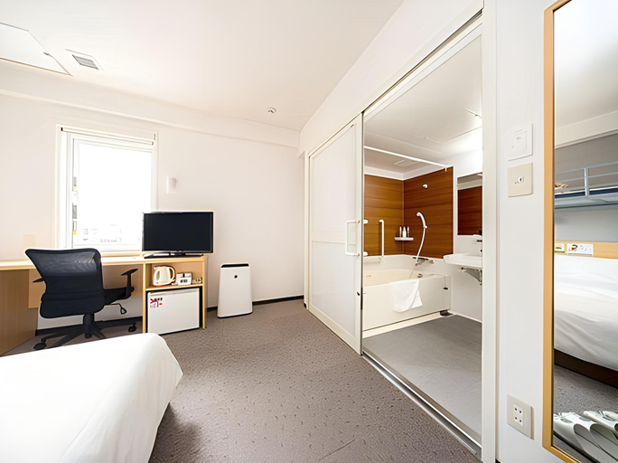 Bedroom 2, Super Hotel Yokkaichi Route 1, Yokkaichi