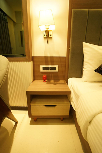 Bedroom 4, Hotel Square S, Varanasi