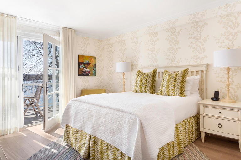 Bedroom 3, Manoir Hovey, Memphrémagog