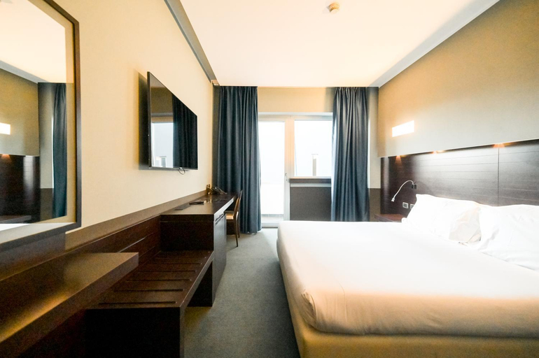 Bedroom 3, Hotel Selene, Roma