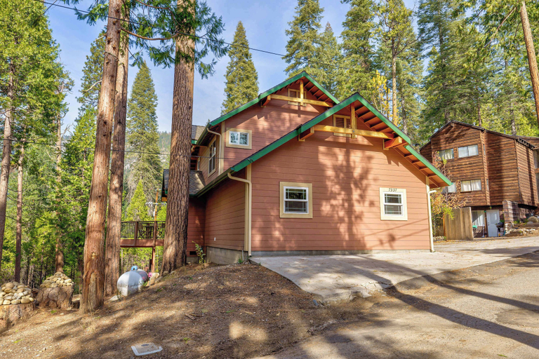 Exterior & Views 2, Beautiful 3bd Sanctuary Inside Yosemite!, Mariposa