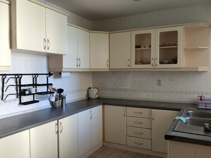 Others 4, 3R Balcony & Wifi Haven, Kuching
