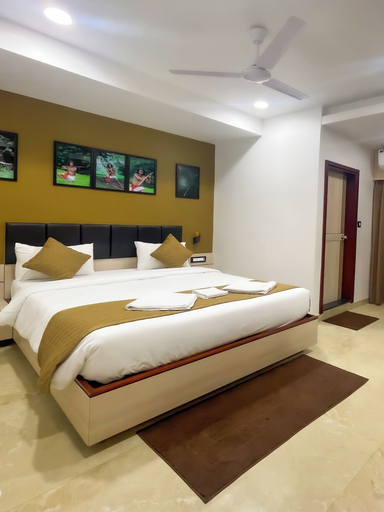 Bedroom 3, The Executive Inn, Darjiling