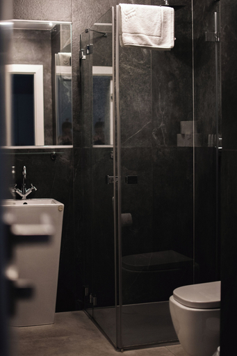 Bathroom 3, Baltic Gdansk Old Town, Gdańsk City