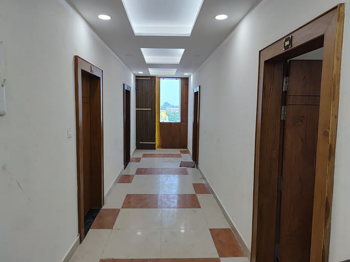 Others 5, Hotel Muskan, Mathura