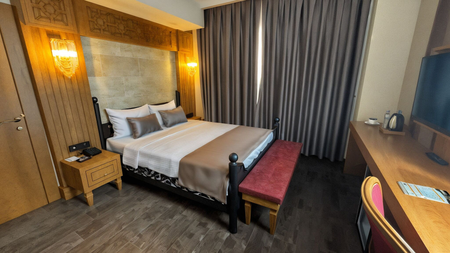 Bedroom 5, TURİSTİK PALAS OTEL, Merkez