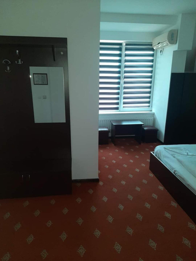 Bedroom 4, Surianu Events Hotel-Restaurant, Orastie