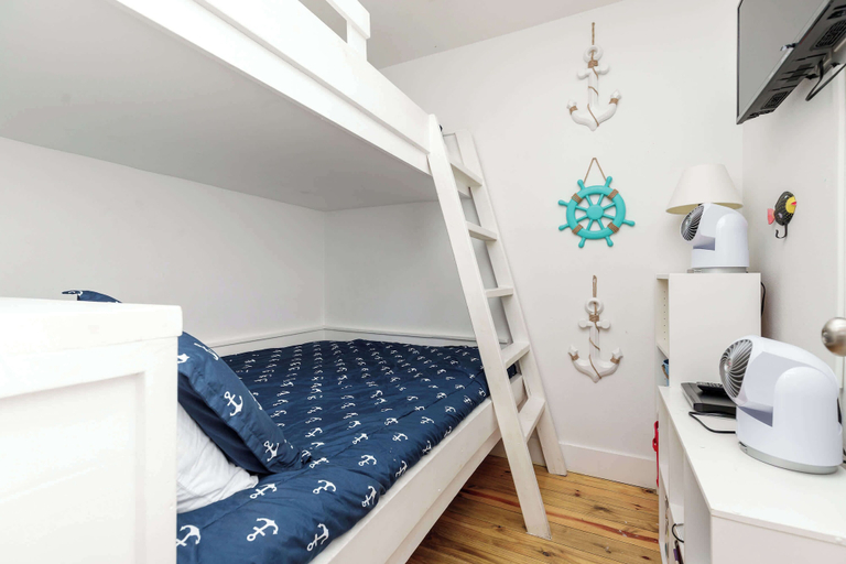 Bedroom 3, Resort Pool & Pet Friendly Sleeps 9, Nueces
