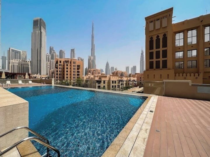 Pool 4, Vogue Bellevue Walk to Burj - Dubai Mall, Dubai