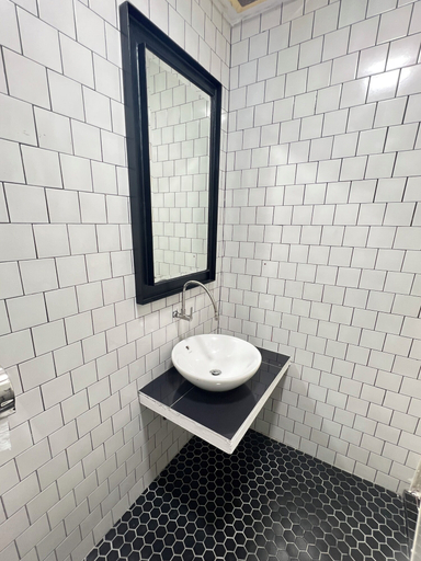 Bathroom 2, The Harbour, Penang Island