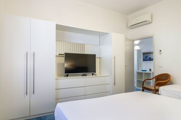 Others 3, Residence I Mari, Grosseto
