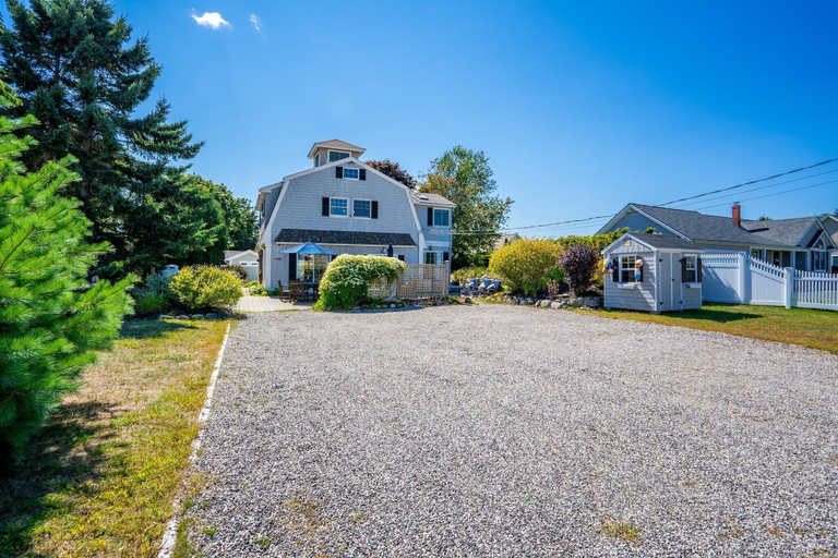 Exterior & Views 2, Beachwood Getaway Sleeps 10!, York
