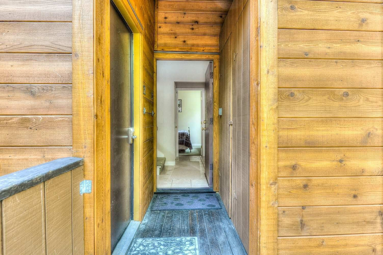 Others 5, Lake Forest Villa Patio w/ BBQ, Placer