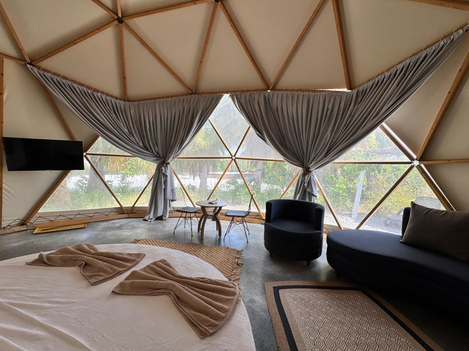 Room 4, In Out Resort Glamping, Antalya