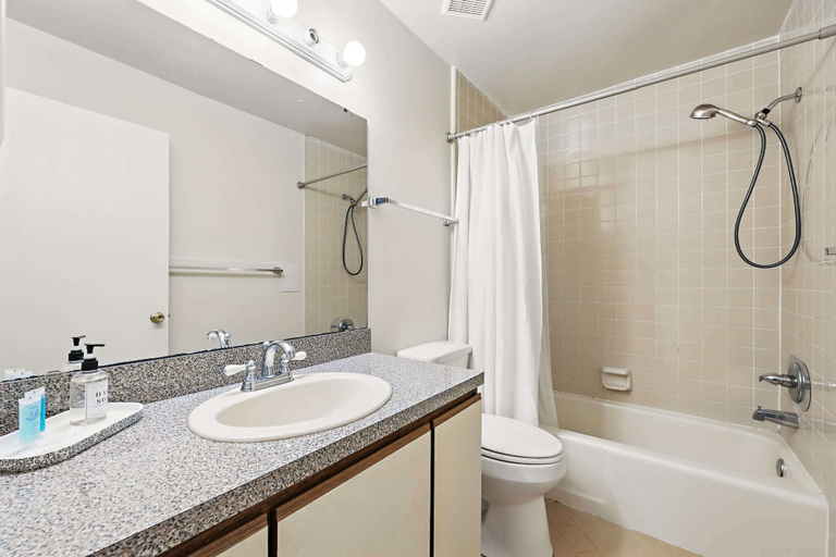 Bathroom 4, Hibiscus By the Sea - Stay for 5, Saint Johns