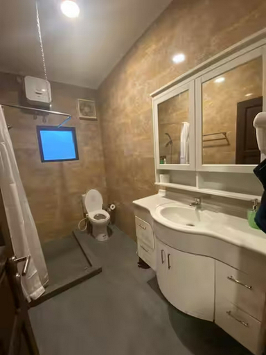 Bathroom, Villa Alliera - Mountain View, Gym, BBQ dengan Firepit, Bandung