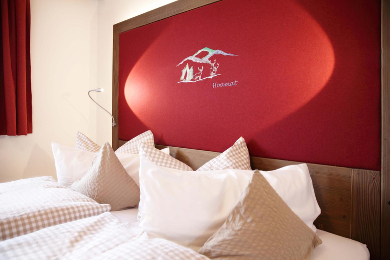 Bedroom 2, Schatzlhof OHG, Passau
