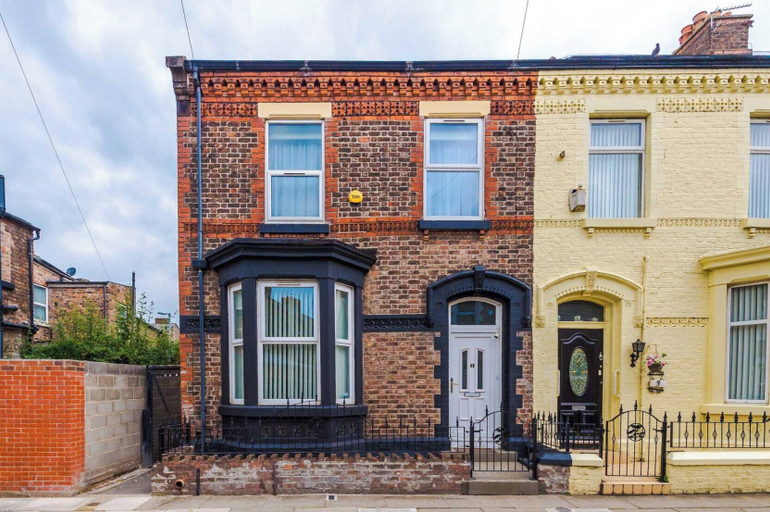 Exterior & Views, Arkles Road, Sefton
