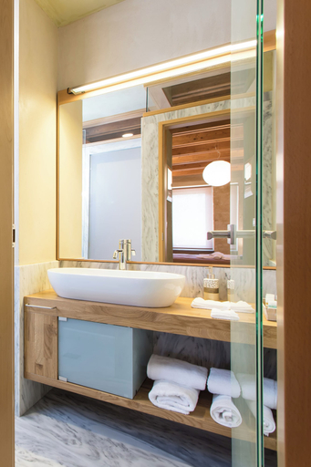 Bathroom 5, Polixeny's Suites, Crete