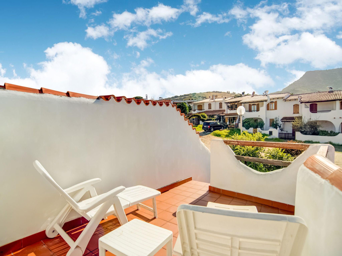 Others 5, Cozy Sardinian Villa with Garden, Sassari