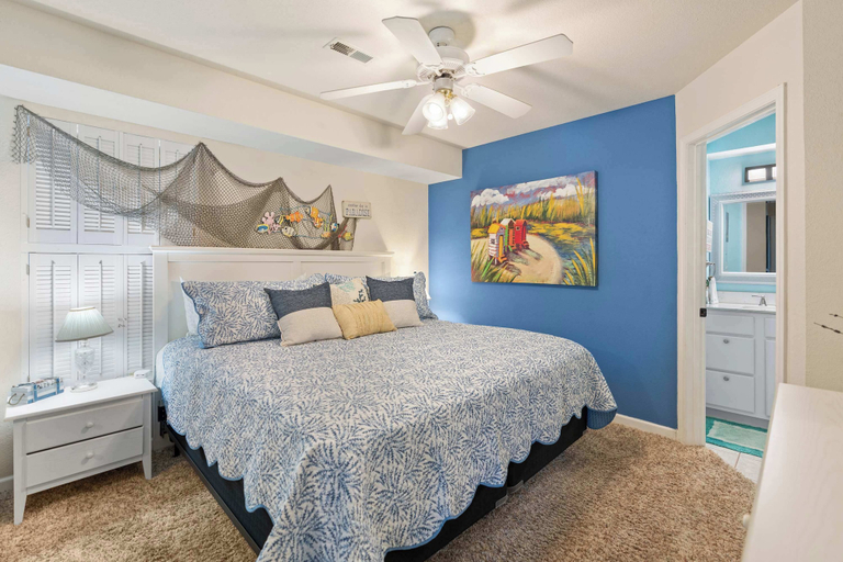 Bedroom 3, Latibe Retreat Lakefront Condo for 4 w/ Balcony & Pool Access, Miller
